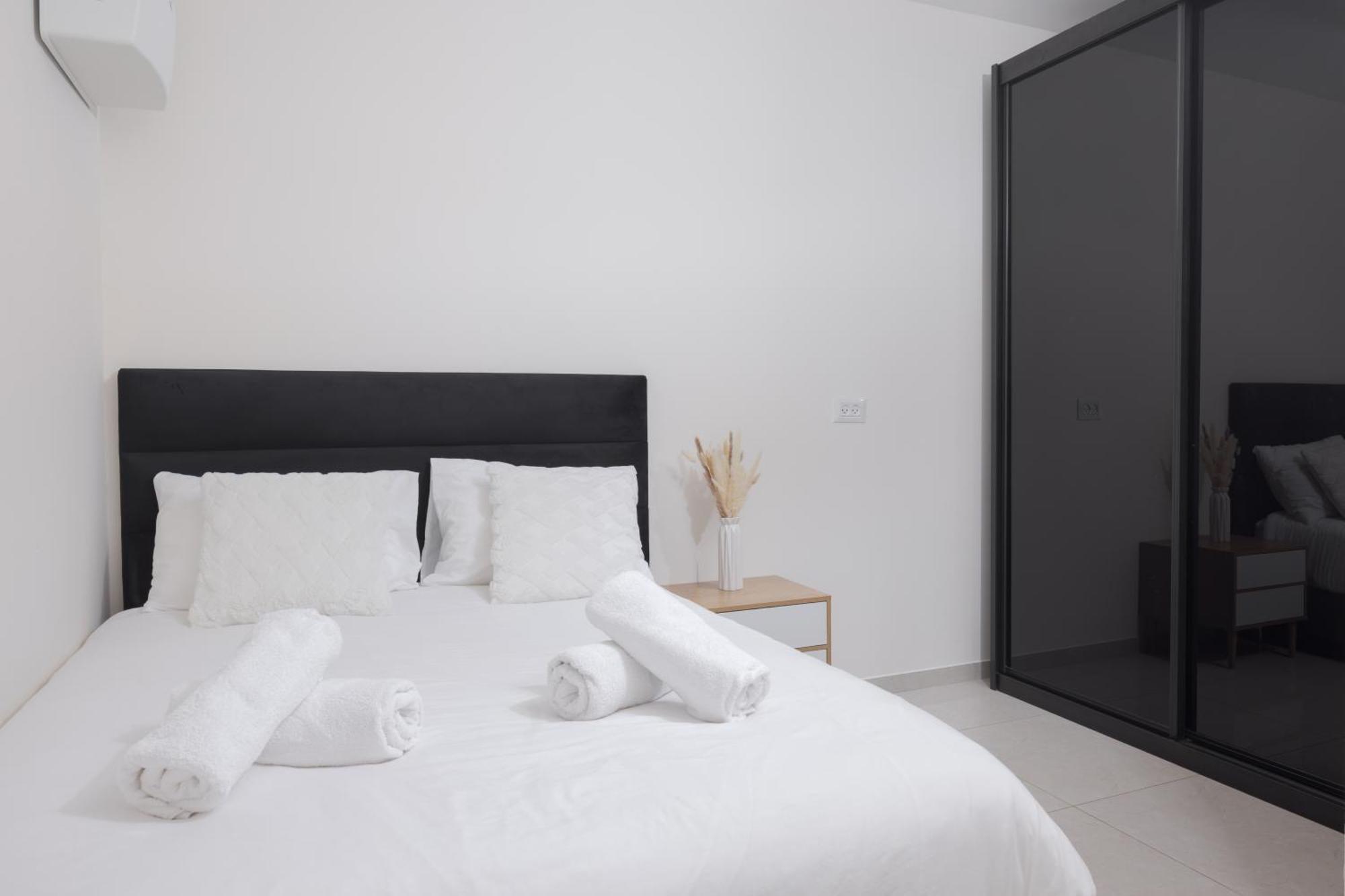 סוויטה אליטה ג'קוזי פרטי Appartement Eilat Buitenkant foto